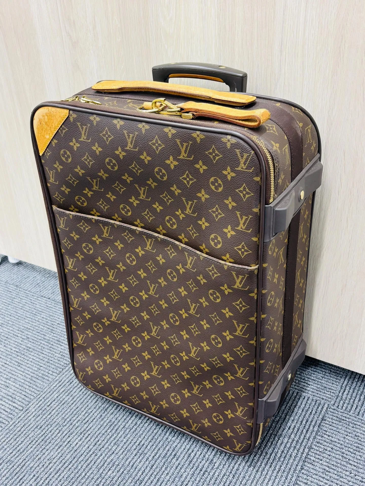 【福岡市中央区薬院のお客様よりブランド品をお買取】