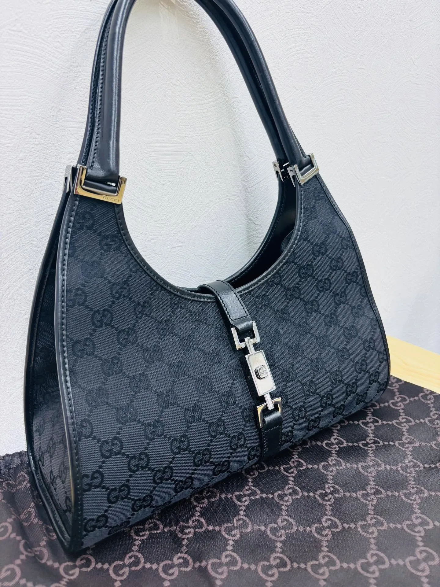 【福岡市南区寺塚のお客様よりブランド品をお買取】